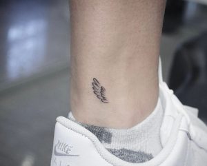 29 Meaningful And Unique Designs For Mini Tattoo