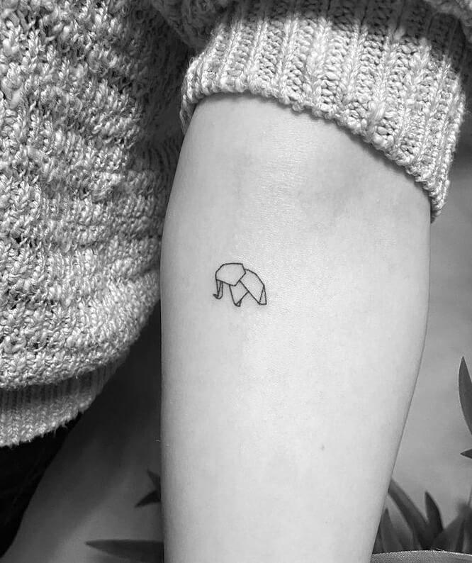 39 Creative Minimalist Aesthetic Tattoo Ideas Ideasdonuts