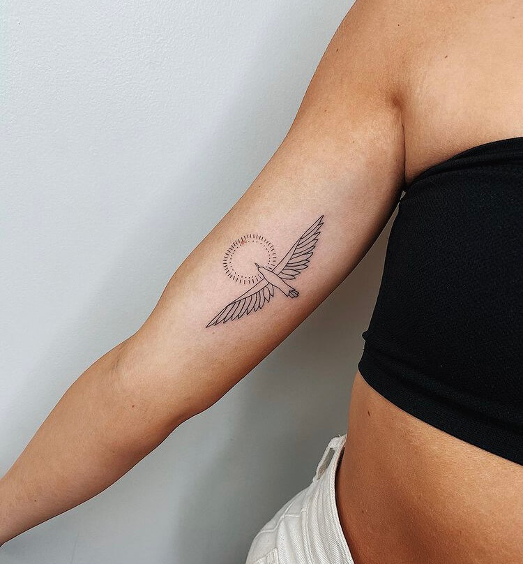 39 Creative Minimalist Aesthetic Tattoo Ideas