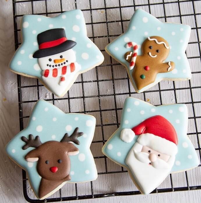 Cookies are the most important part of Christmas, so we have plenty of reasons to use the holiday time to prepare a batch of cute Christmas cookies. #Christmas