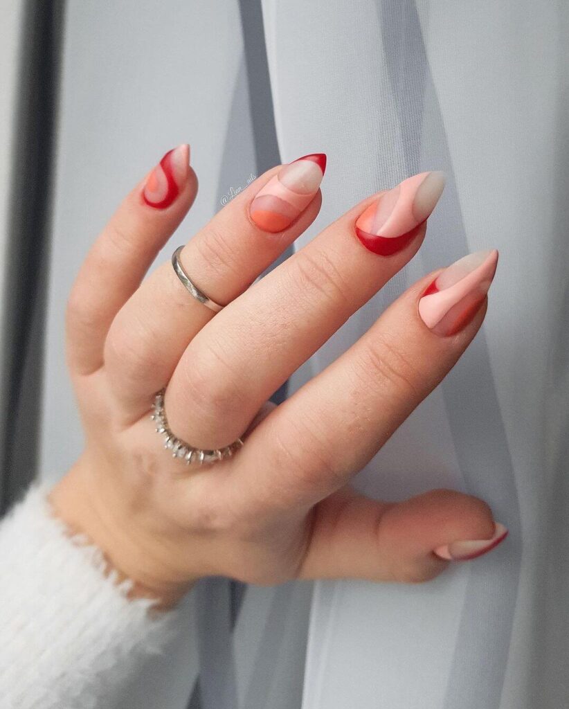 Creative minimalist Valentine's Day nails