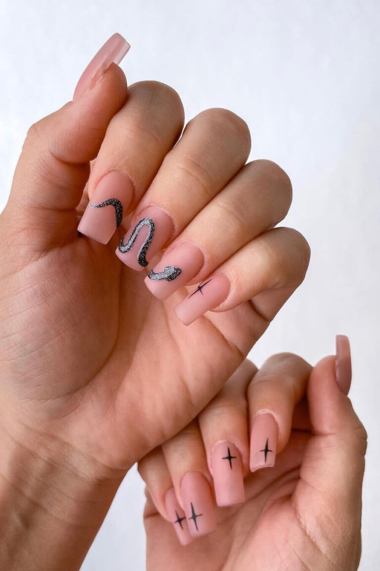 25 Gorgeous Square Nail Ideas