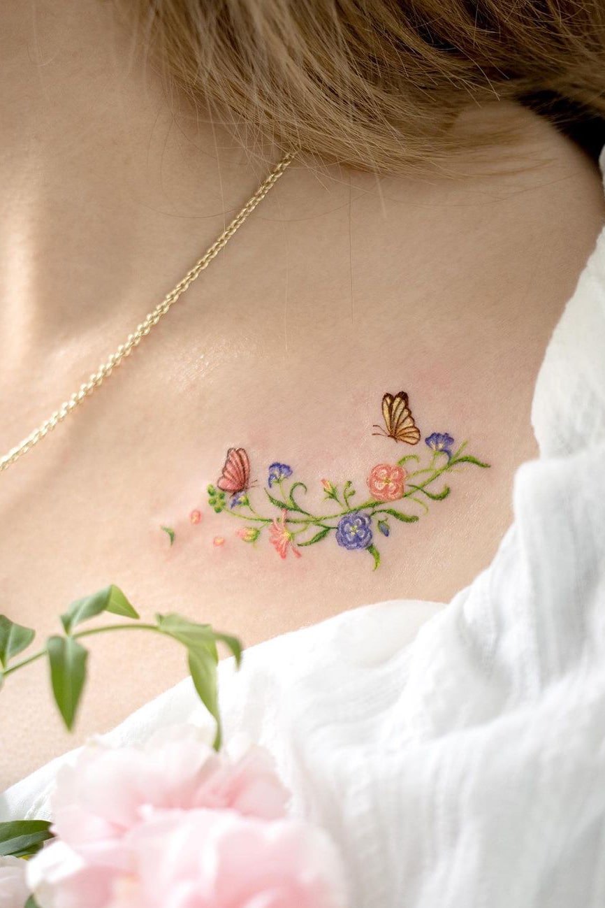 31 Appealing Collarbone Tattoo Ideas