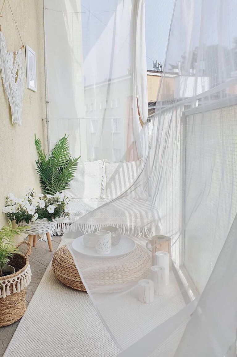 22 Small Apartment Balcony Design Ideas