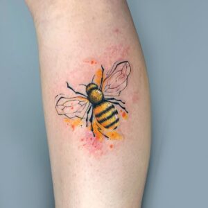 46 Best Bee Tattoos For Ladies