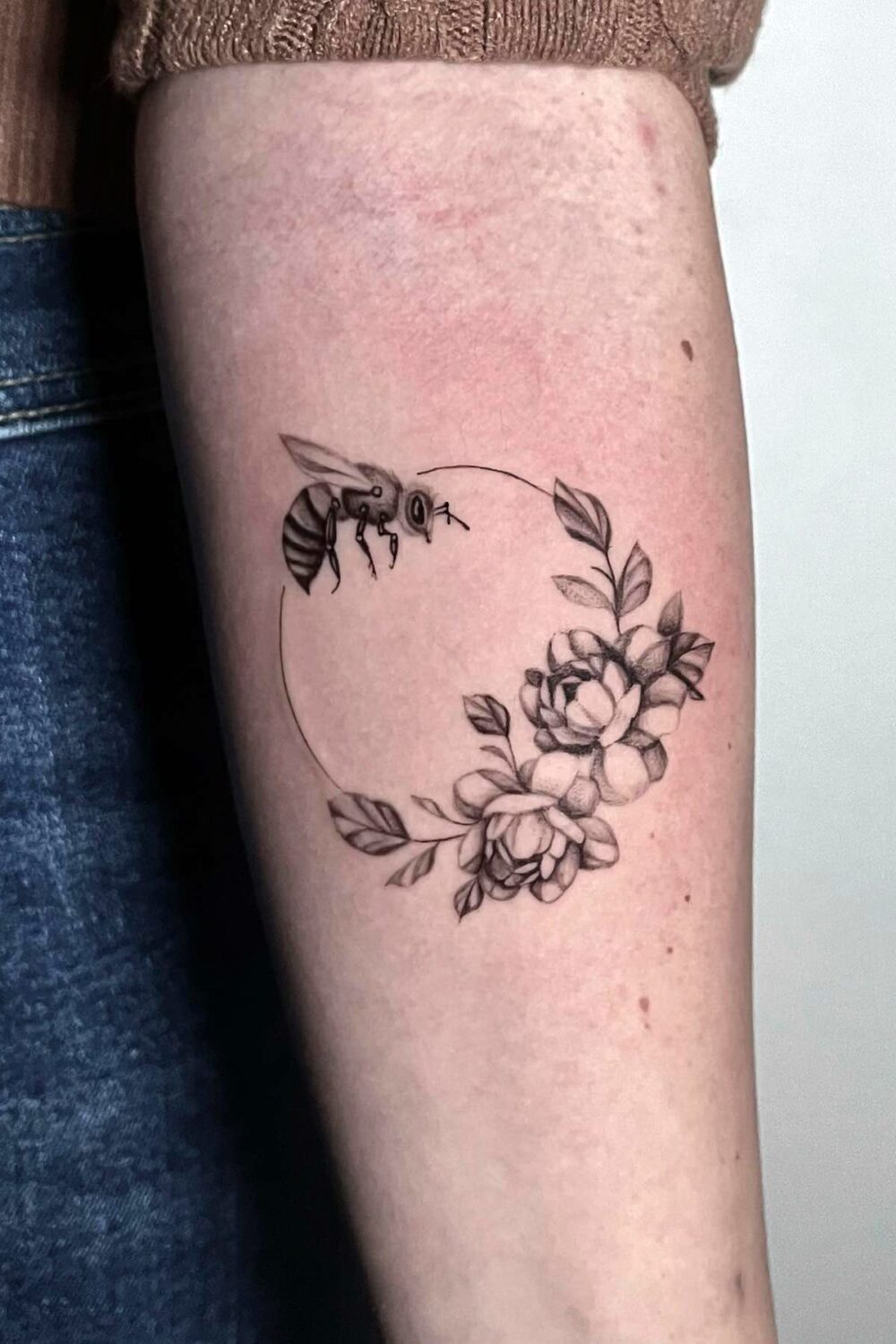 Bee Wreath Tattoo-2