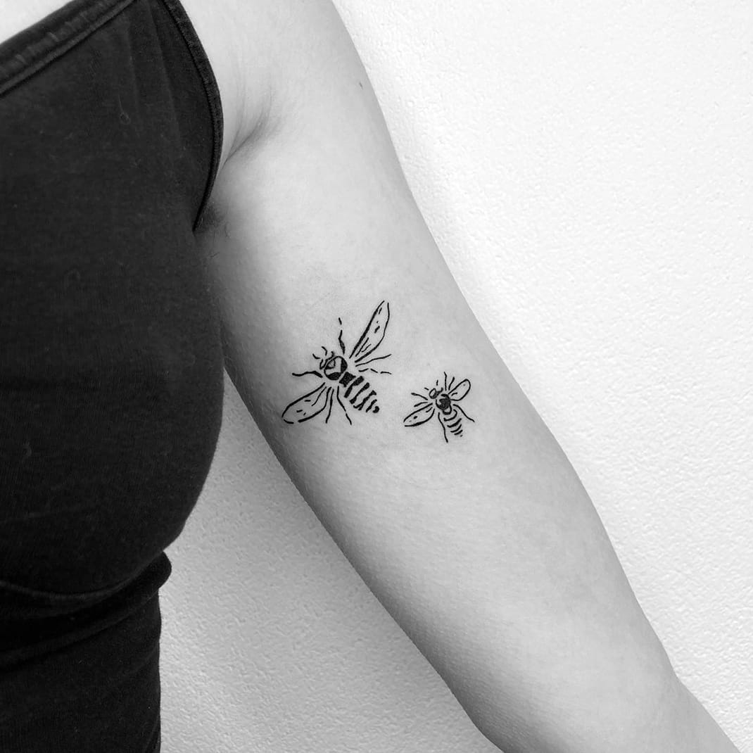 Minimalist Bee Tattoo-1