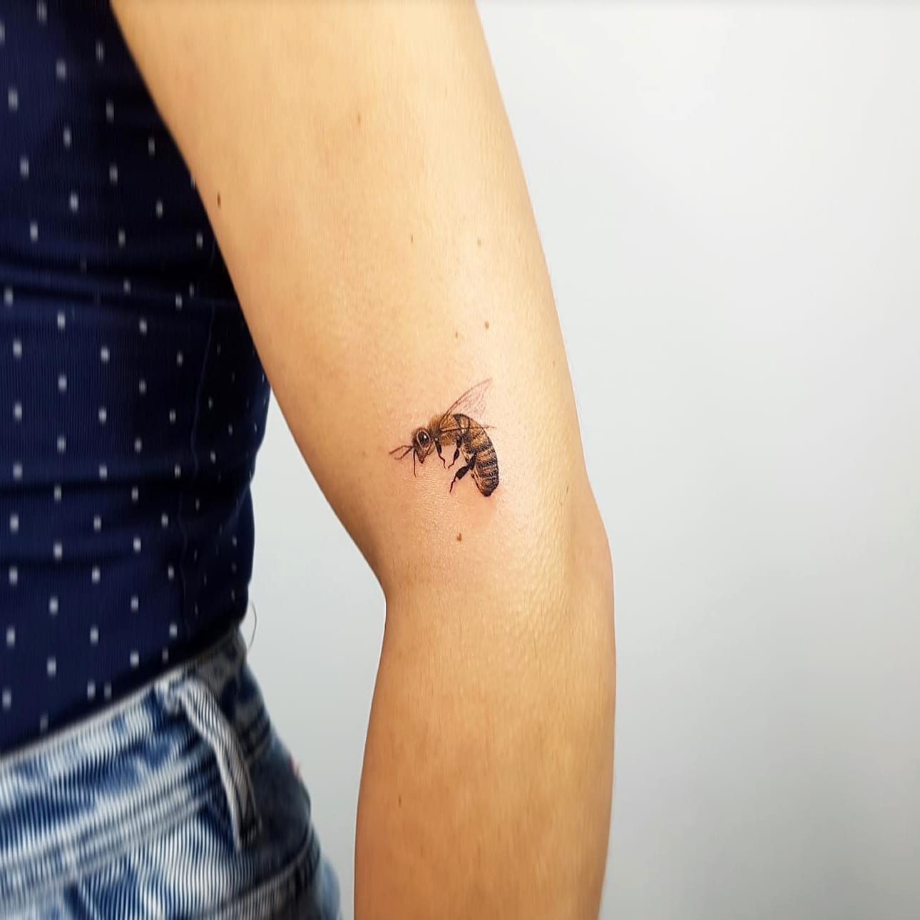 Realistic Bee Tattoo-2