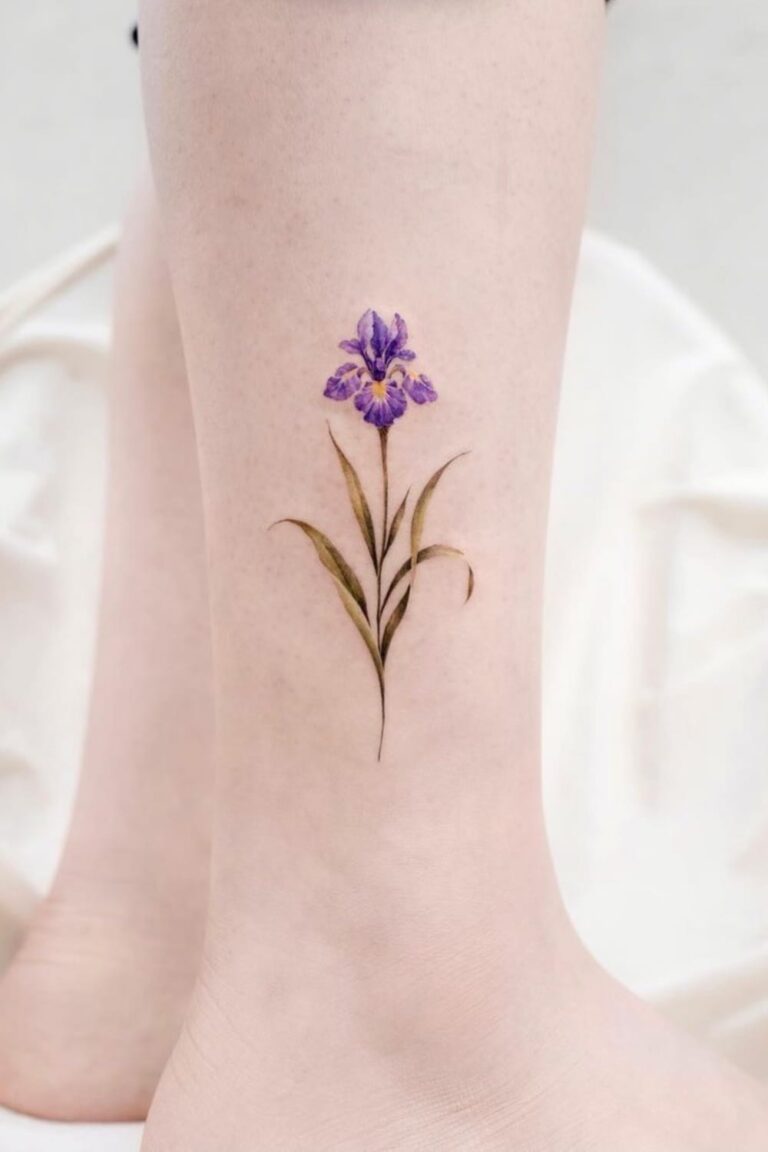 41 Stunning Small Flower Tattoos in 2022: Designs and Meanings