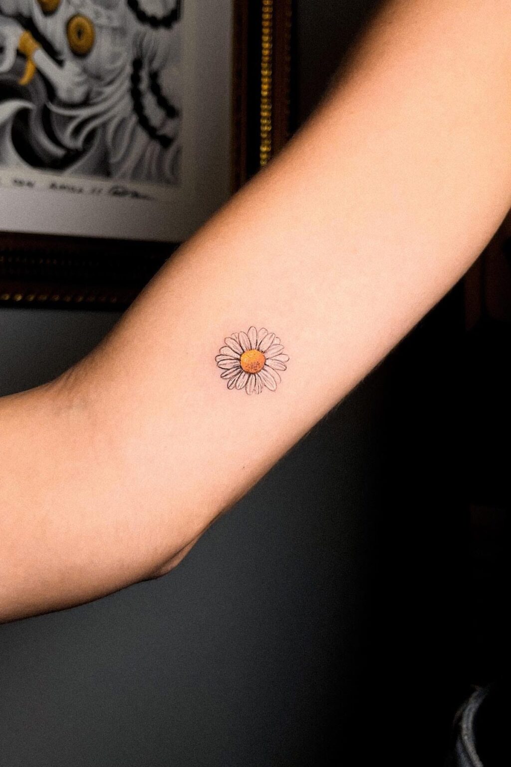 33 Fabulous Daisy Tattoo Ideas and Designs (2022)