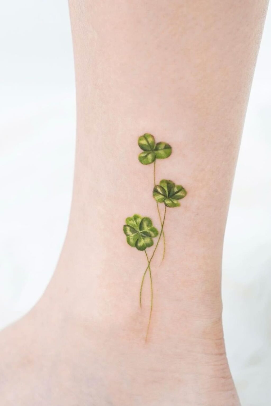 30+ Amazing Four Leaf Clover Tattoo Ideas