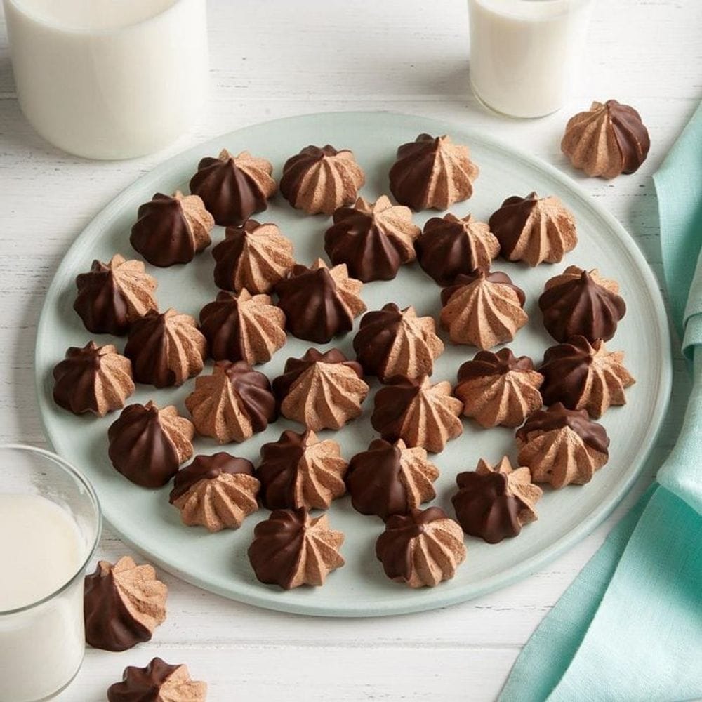 Chocolate Meringue Stars